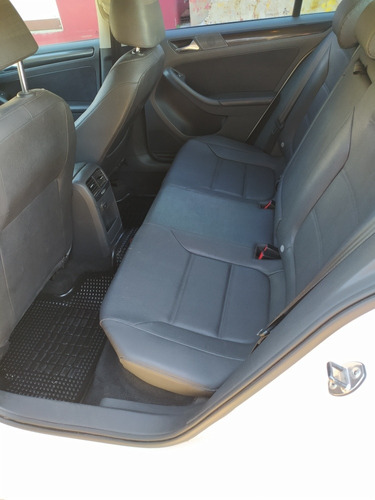 Volkswagen Vento 2.0 Tdi Dsg 140cv Luxury 2011