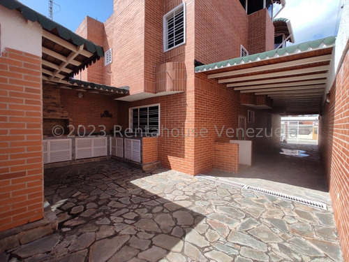 Townhouse En Venta Urb San Pablo Turmer Rah25-15603 Meglisf
