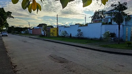 Dos Lotes En El Mejor Barrio De San Martin Meta Con Escritura