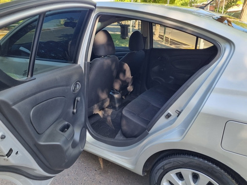 Imagen 12 de 13 de Nissan Versa 2014 1.6 Visia Mt Unica Mano Permuto