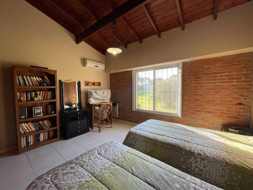Venta Casa 3 Amb En La Caleta A 5 Cuadras Del Mar