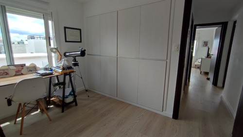 Imagen 23 de 24 de Vende Apartamento 3 Dormitorios, 2 Baños Y Terraza De 160 M2