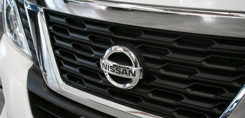 Nissan Urvan 2.5 15 Pas Amplia Aa Mt