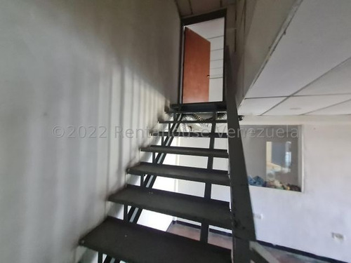 Imagen 26 de 30 de Galpon En Alquiler, Doble Entrada, Tanque, Oficinas, Area Comedor, Luz Trifasica, Inf. 0424-5337900, 22-25425, Nds 05/05