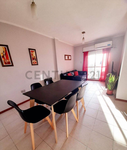 Venta De Departamento 2 Dormitorios En Centro, Santa Fe