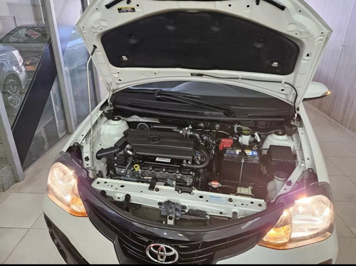 Toyota Etios 1.5 Sedan Xls l18
