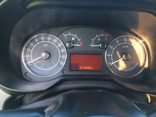 Fiat Linea 2011 1.8 16v Absolute Flex Dualogic 4p