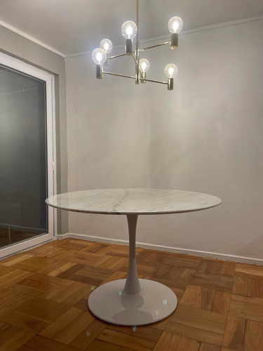 Mesa Comedor Tulip 100 Cmts Mármol Carrara / Kubus