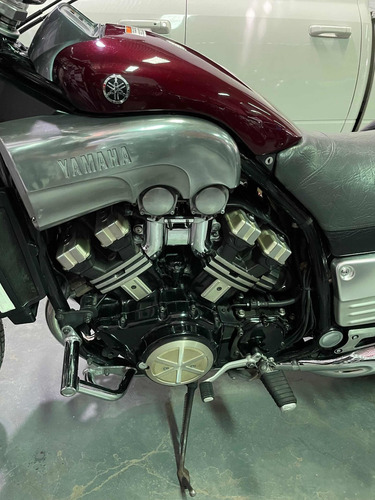 Imagen 5 de 12 de Yamaha Vmax 1200