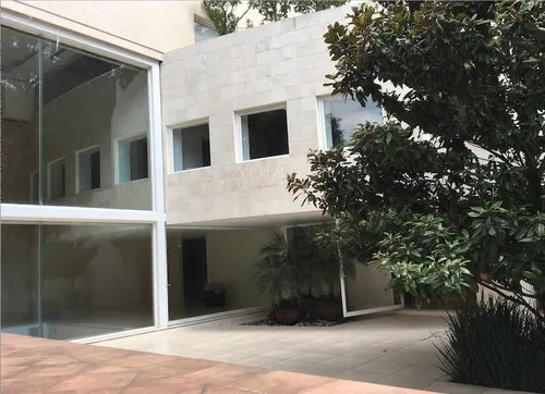 Bosques De Las Lomas De Arq. De Renombre. Casa Con Terrazas