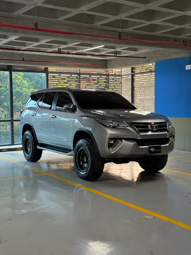 Toyota Fortuner 2018 4.0