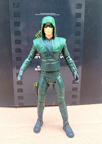 Green Arrow Dc Multiverse No Mcfarlane Justice Buster Batman (Usado)