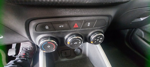 Chevrolet Onix plus 1.0 Lt Turbo 4p