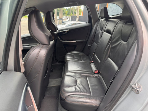 Volvo XC60 2.0 T5 Dynamic Drive-e 5p