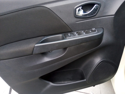 Imagen 14 de 15 de Renault Captur 2019
