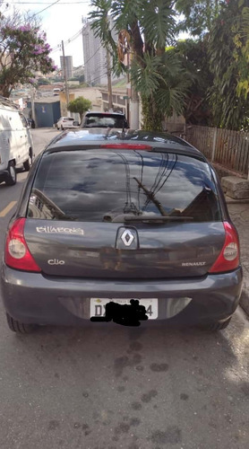 Renault Clio 2007 1.0 16v Authentique Hi-flex 3p