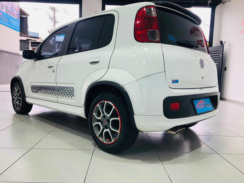 Fiat Uno 1.4 Sporting Flex 5p