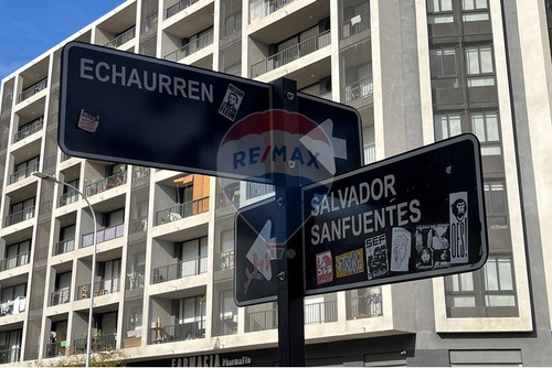 2 Casas Y Local Comercial. Metro República.