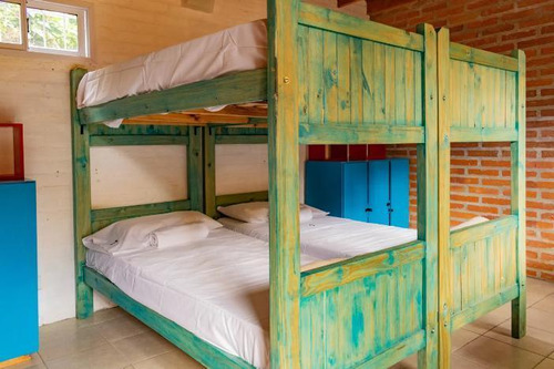 Venta De Hostel La Gran 7 + Departamento - Villa Gesell