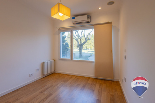 Casa En Venta En Haras Del Sur