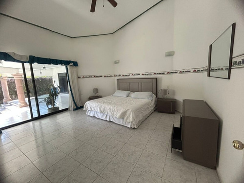 Casa En Renta En Lomas Cocoyoc