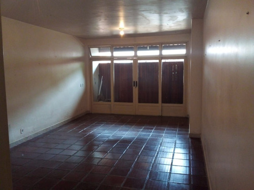 Imagem 4 de 14 de Murano Imobiliária Aluga Casa Comercial No Centro De Vila Velha - Es. - 3611