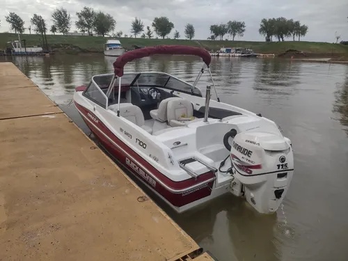 Lancha Quicksilver 1700 Motor Evirude 115