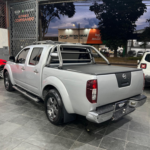Nissan Frontier 2.5 Le Cab. Dupla 4x4 4p