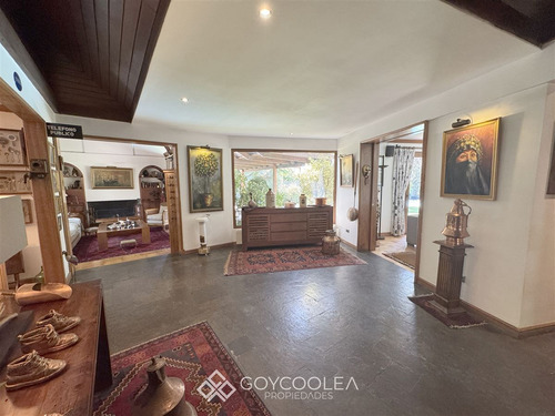 Casa En Arriendo De 5 Dorm. En Las Condes