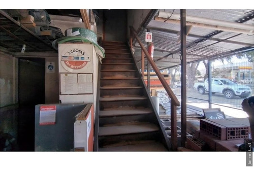 Se Vende Local Comercial A Puerta Cerrada En Limache