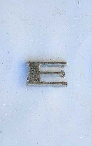 Letras Insignia E (original - Zamak)