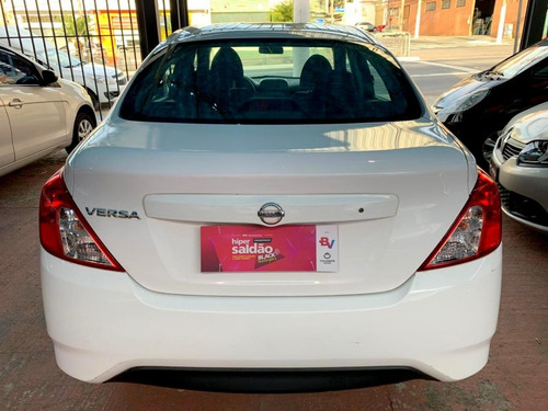 Nissan Versa 1.0 Completo - Super Conservado