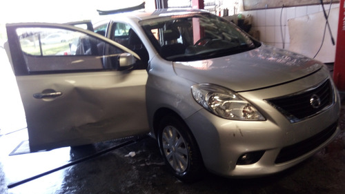 Imagem 2 de 8 de Sucata De Nissan Versa 1.6 16v - Motor Câmbio Peças
