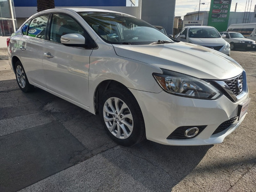 Imagen 13 de 15 de Nissan Sentra Advance 2017 - T. Manual