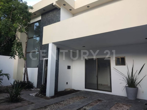 Imagen 16 de 17 de Casa A Estrenar 4rec Fracc. Arrecifes En Venta En Playa Del Carmen P3675