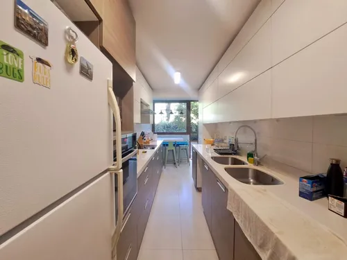 Espoz I Primer Piso Con Gran Jardín I Moderno Y Remodelado