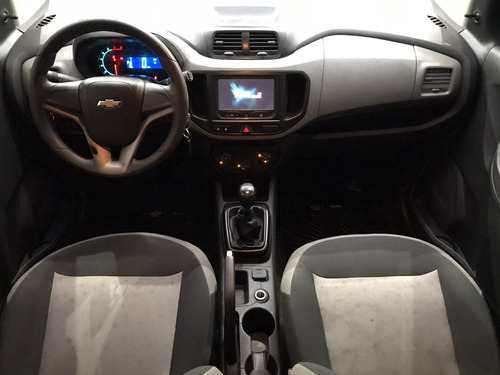 Imagen 12 de 14 de Chevrolet Spin 1.8 M Lt M/t
