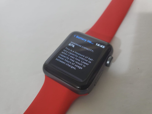 Apple Watch Series 3 (gps) - Aluminio Gris Espacial - 42mm Gris Oscuro Rojo (Usado)