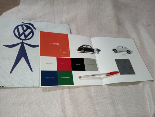 Folleto Volkswagen Sedán Volchito 2001. 100% Original. (Usado)