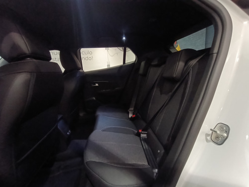 Peugeot 2008 1.0T Allure