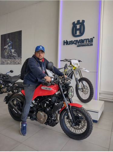 Husqvarna Svartpilen Vitpilen Color