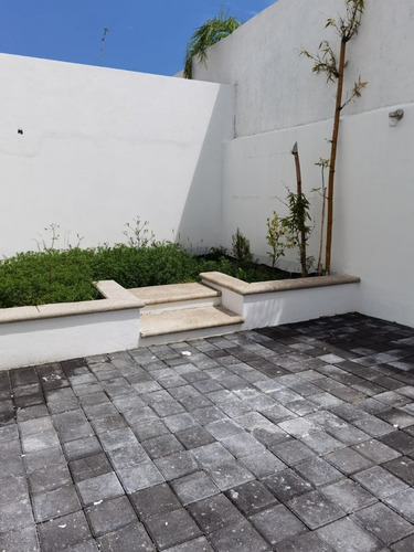 Imagen 12 de 14 de Hermosa Residencia Nueva En Grand Juriquilla Querétaro