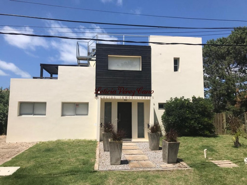 Muy Linda Casa En Manantiales- Ref: 16202