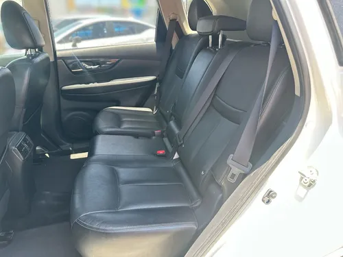 Nissan X-Trail 2.5 Exclusive 2 Row Cvt