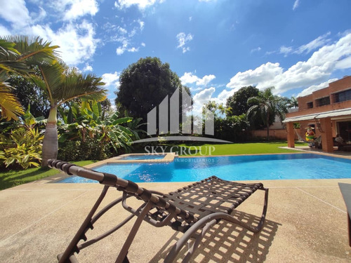 Casa Quinta Ubicada En La Urbanización La Viña. Valencia. Carabobo. Vende Lino Juvinao