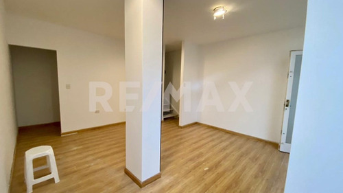 Vende Local 50m, Edificio Torres Del Solar