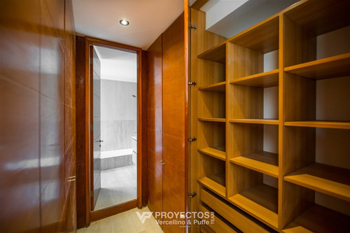 Espectacular Casa En Lo Curro Venta De 6 Dorm. En Vitacura