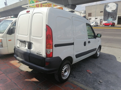 Imagen 4 de 7 de Renault Kangoo 2014 Con Clima