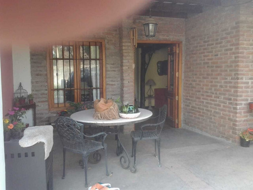Imagen 8 de 14 de Casa Quinta En Pleno Centro De Marcos Paz!