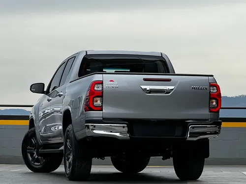 Toyota Hilux 2.4 Diesel Srv 4X4 At